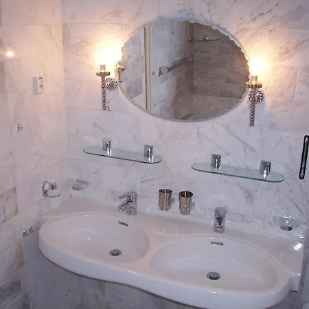 Vila Edvin 3*